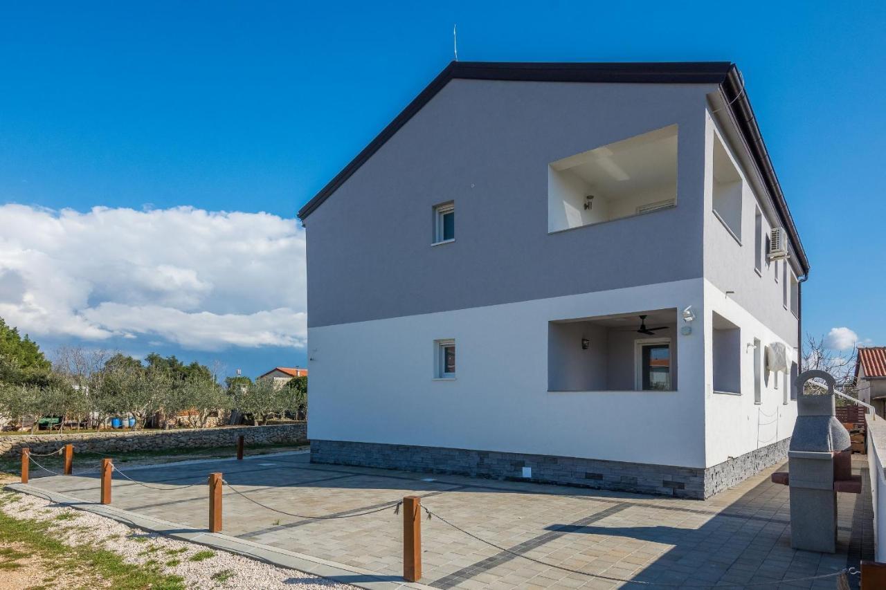 Apartments Pejakovic Vir Bagian luar foto