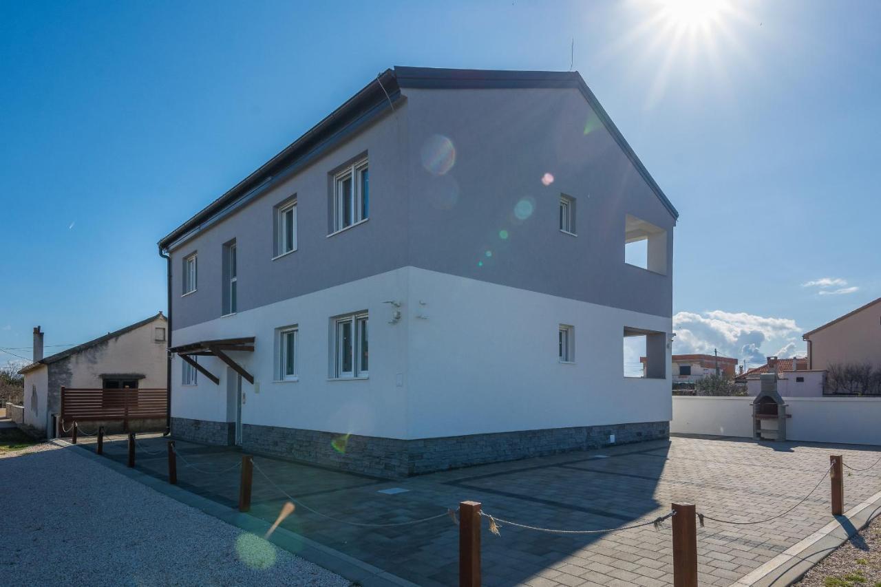Apartments Pejakovic Vir Bagian luar foto