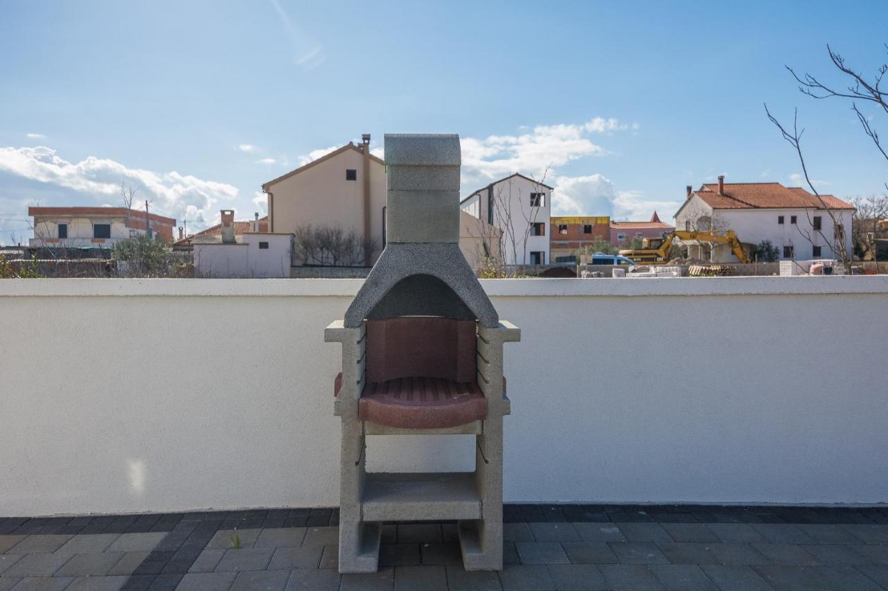 Apartments Pejakovic Vir Bagian luar foto