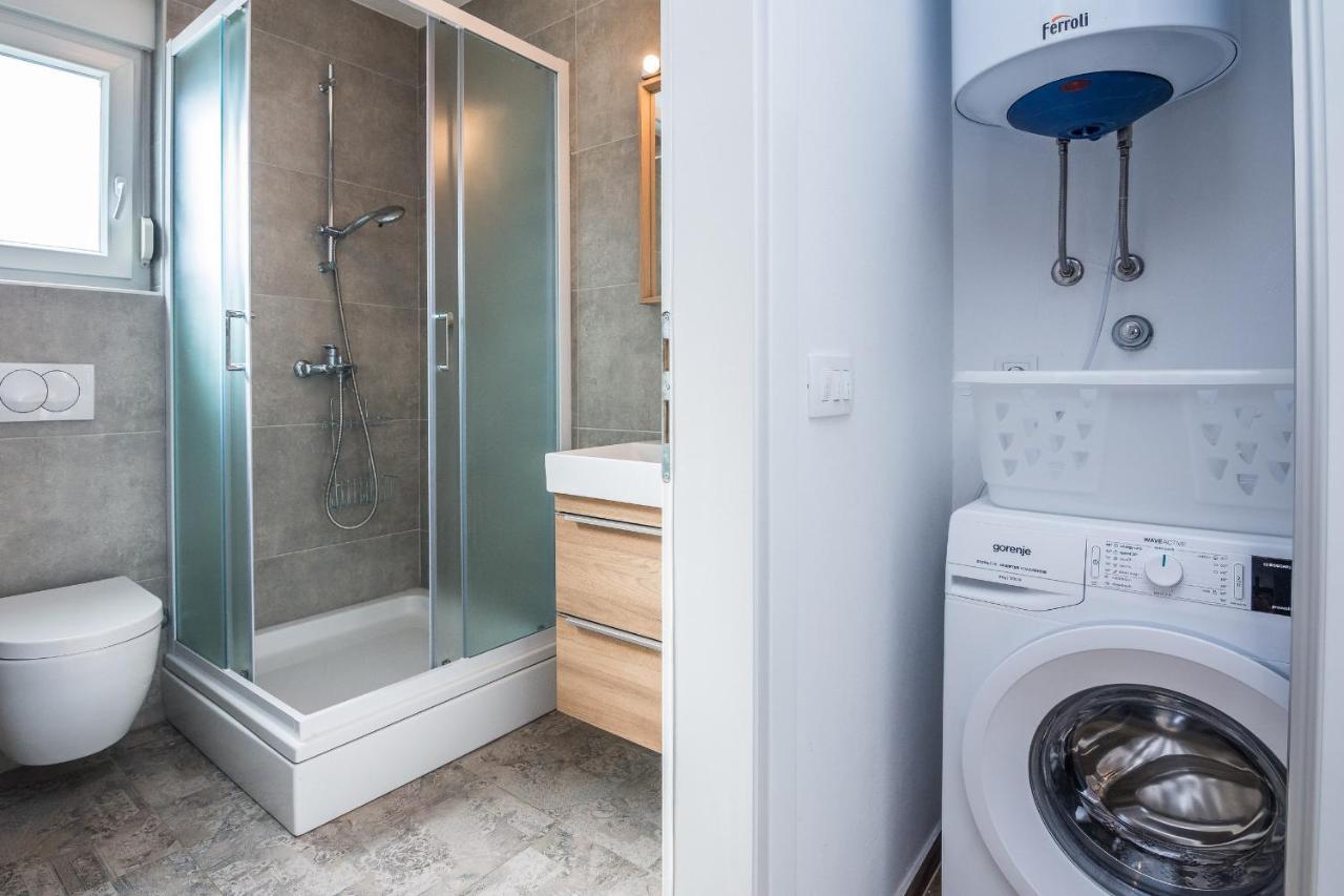 Apartments Pejakovic Vir Bagian luar foto